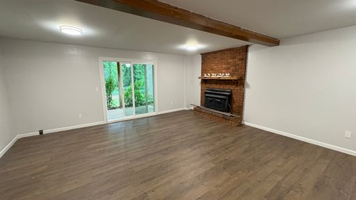 Listing photo thumbnail
