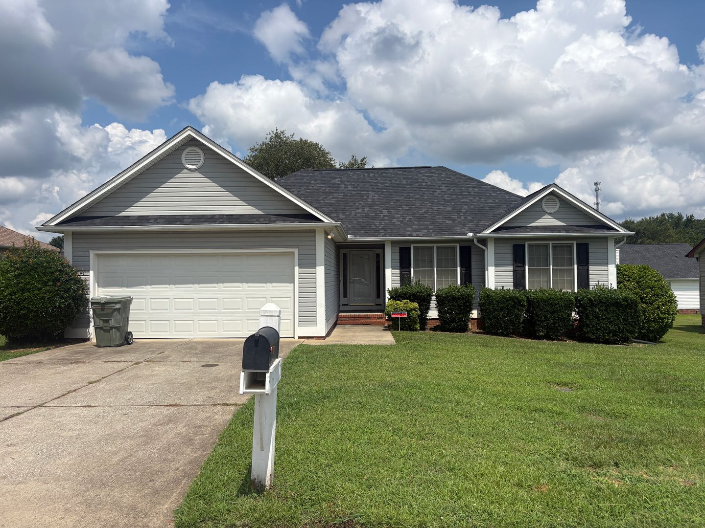 Fountain Inn House: 10 Fortson Way