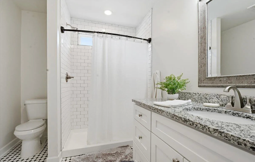 Listing photo thumbnail