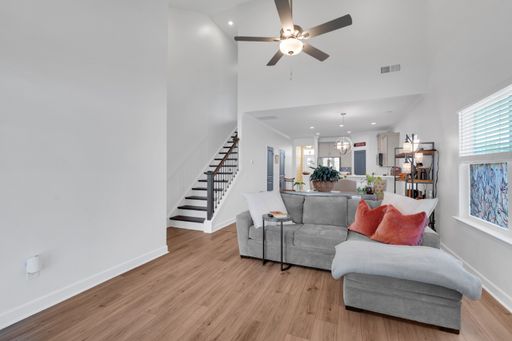 Listing photo thumbnail