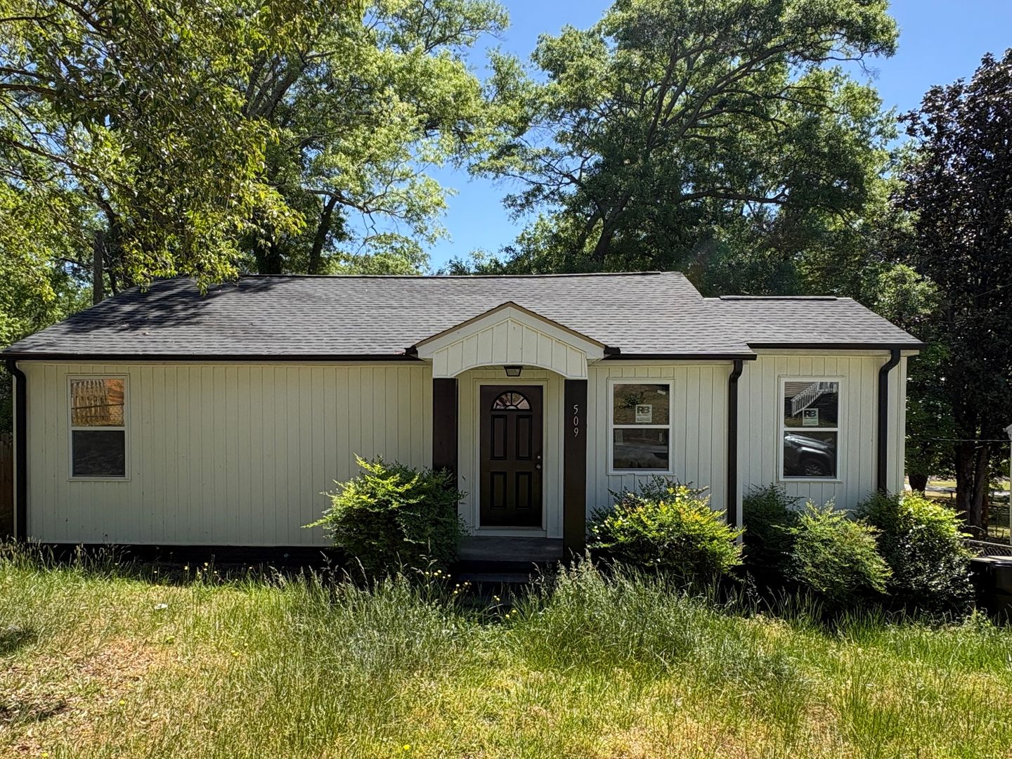 Anderson House: 509 Rose Hill Street