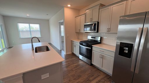 Listing photo thumbnail