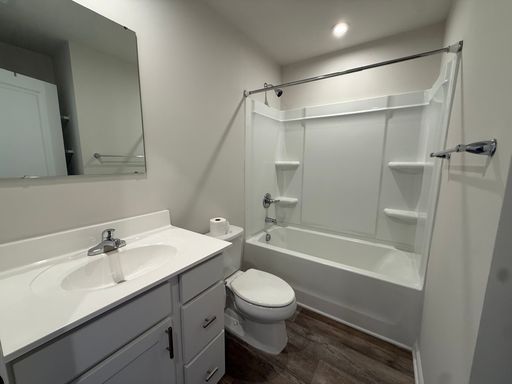 Listing photo thumbnail