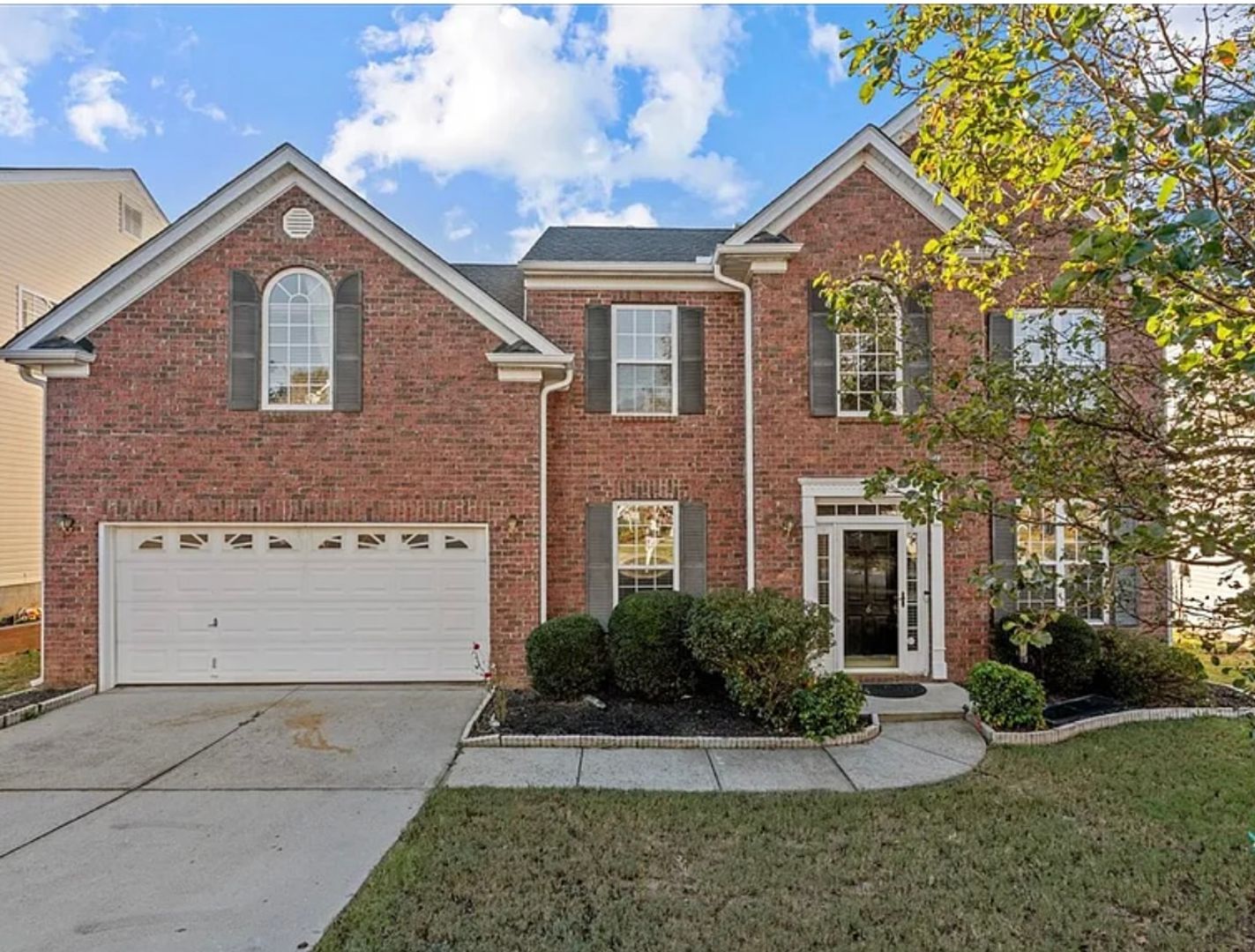 Greer House: 6 Galway Drive