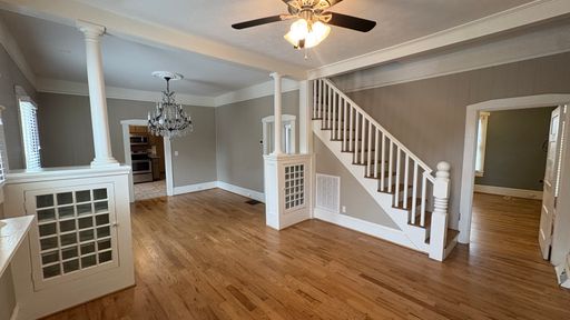 Listing photo thumbnail