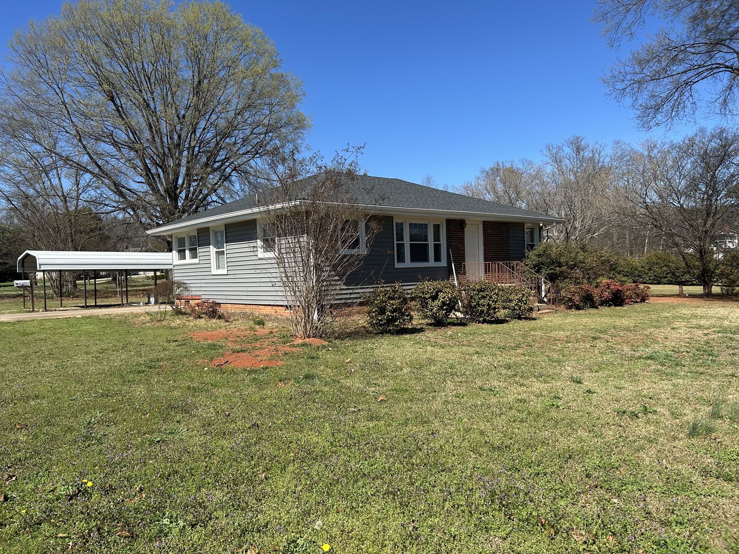 Greenville House: 801 Hudson Road