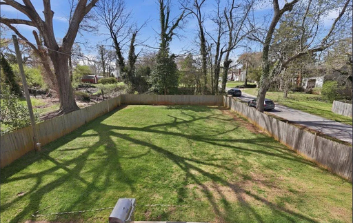 Listing photo thumbnail