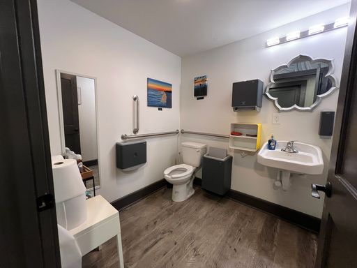 Listing photo thumbnail