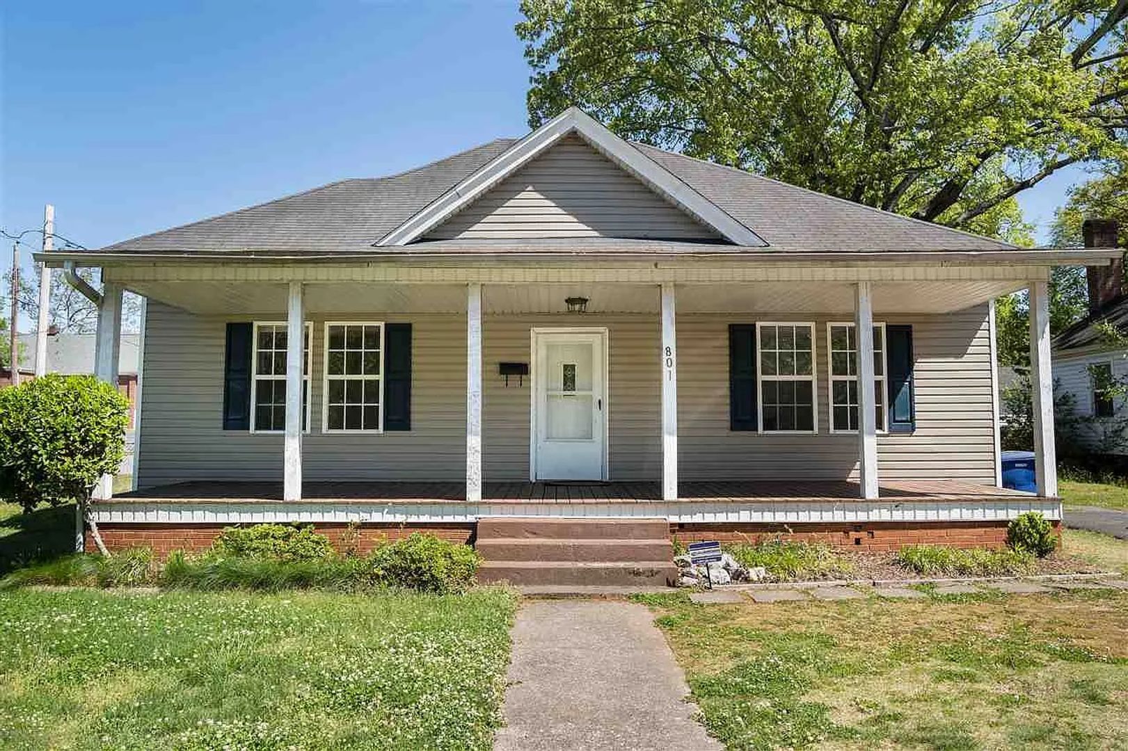 Spartanburg House: 801 North Liberty Street