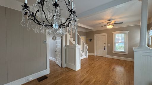 Listing photo thumbnail