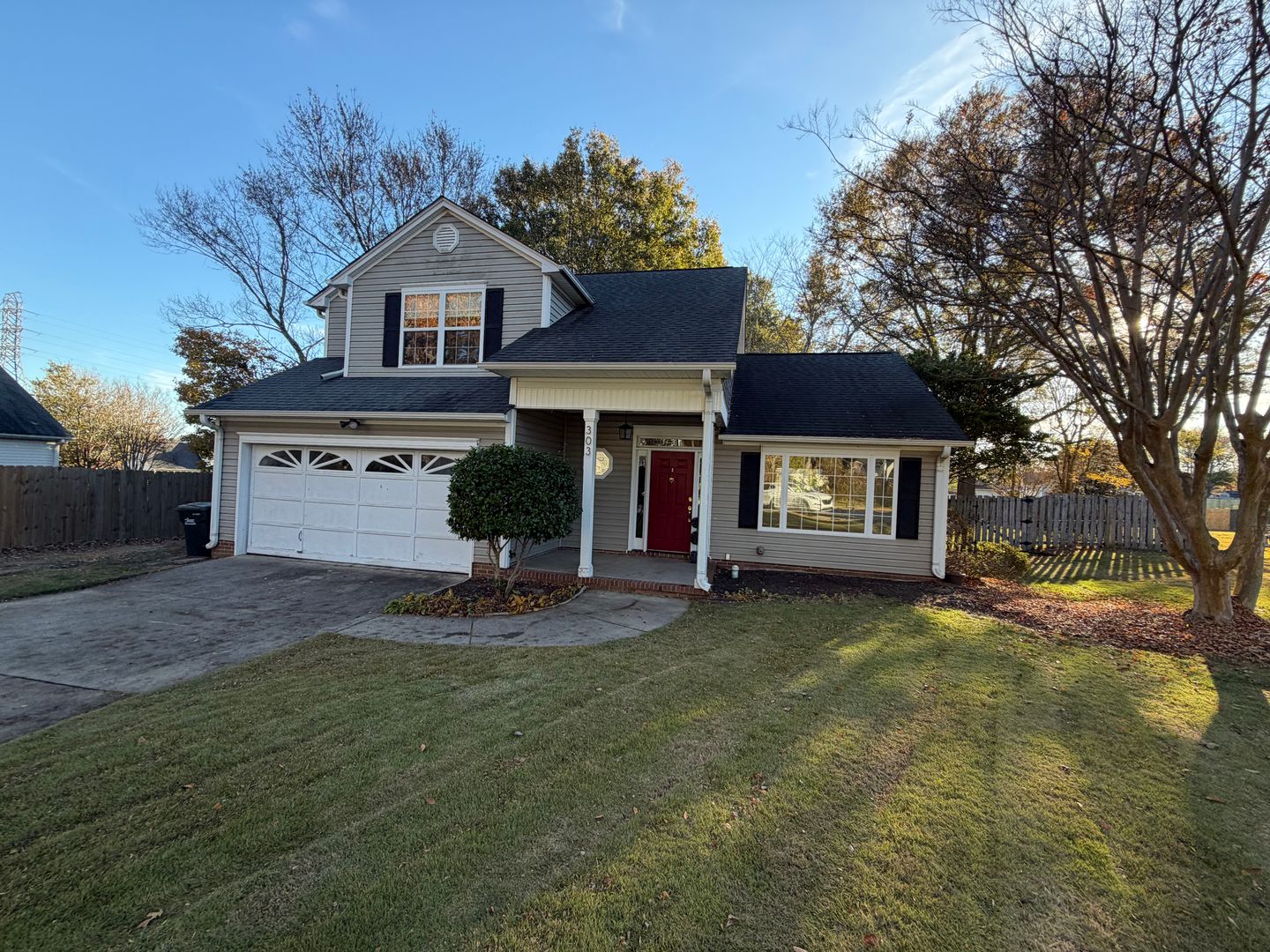 Simpsonville House: 303 Kincade Drive