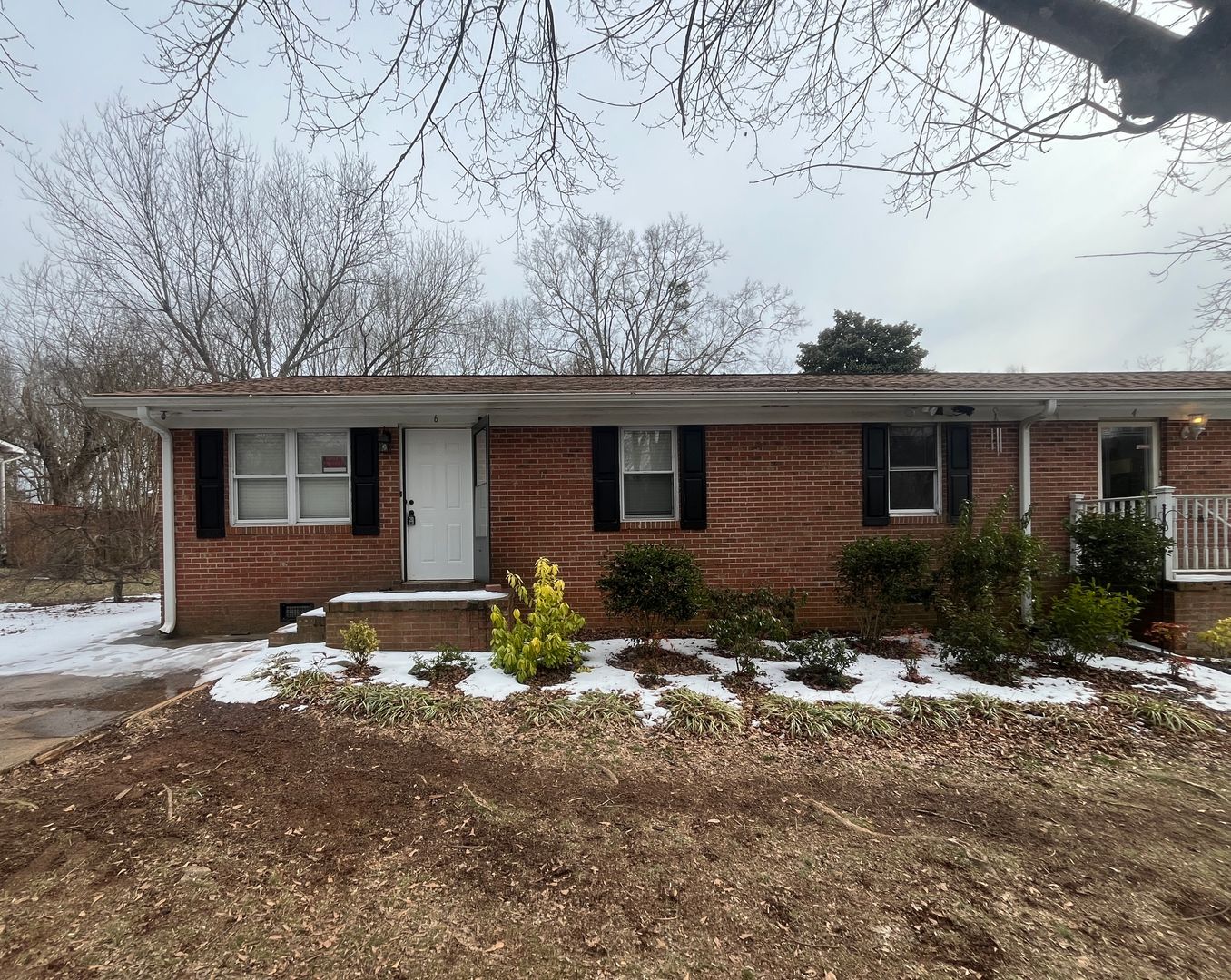 Taylors House: 6 Easy Street