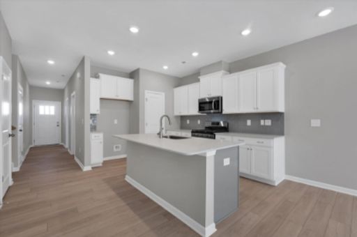 Listing photo thumbnail