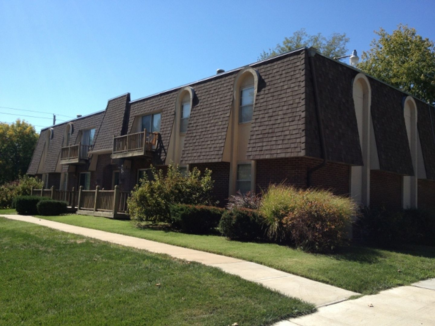 Lee's Summit Apartment: 416 SE Corder St