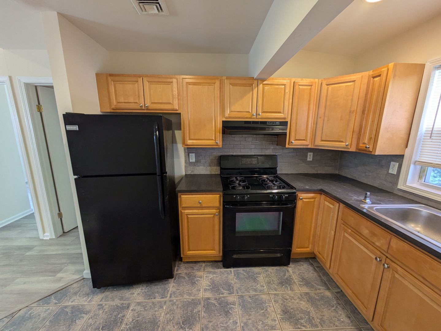 Ansonia Apartment: 47-53 Bridge St