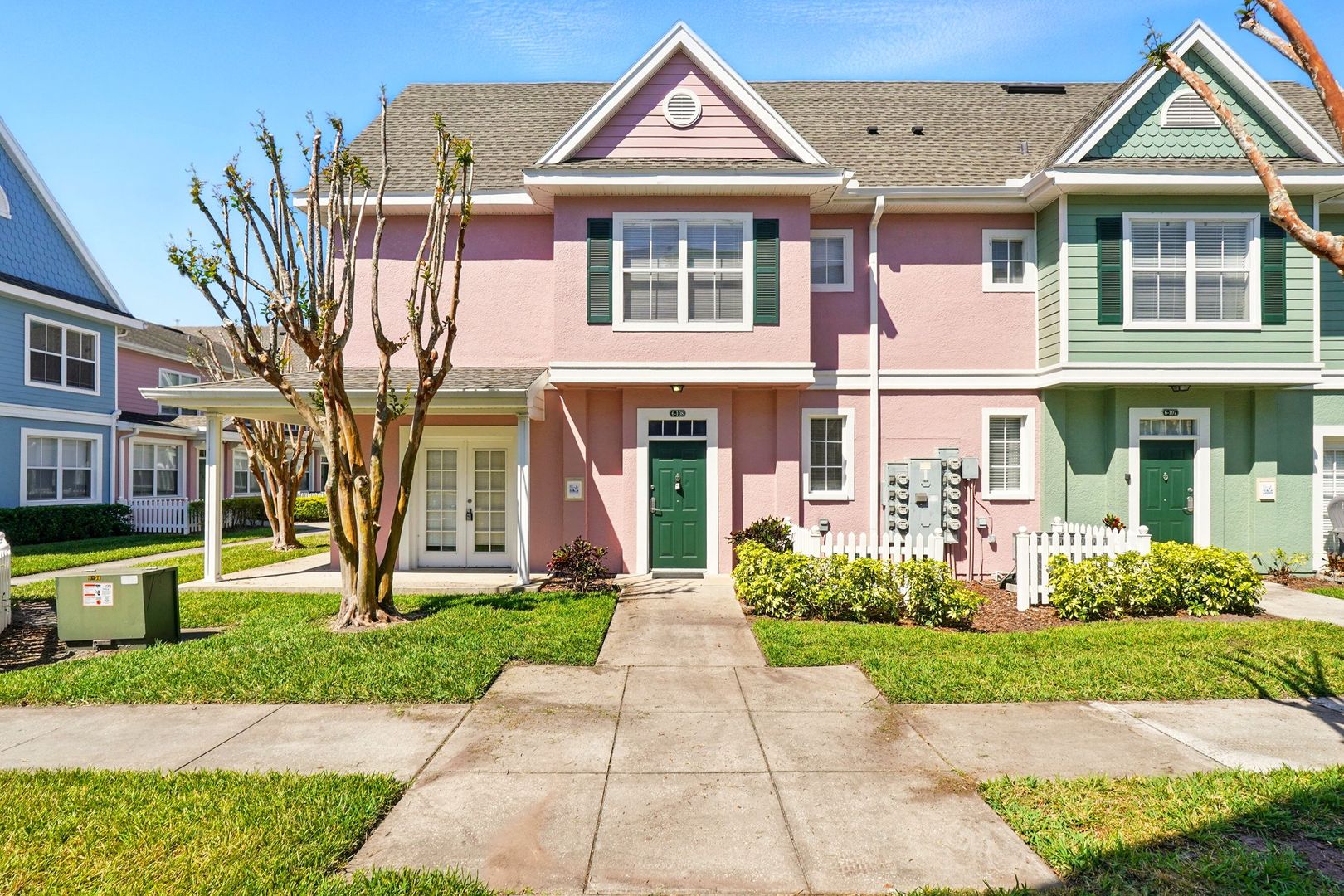 Charming and Spacious 4-Bedroom, 3-Bathroom Fully Furnished Townhome  in the Sought-After Venetian Bay Villages Community