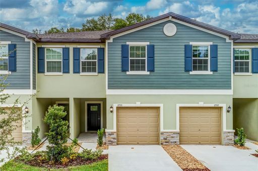 Beautiful Townhome for Lease in Angeline!!! – photo 1