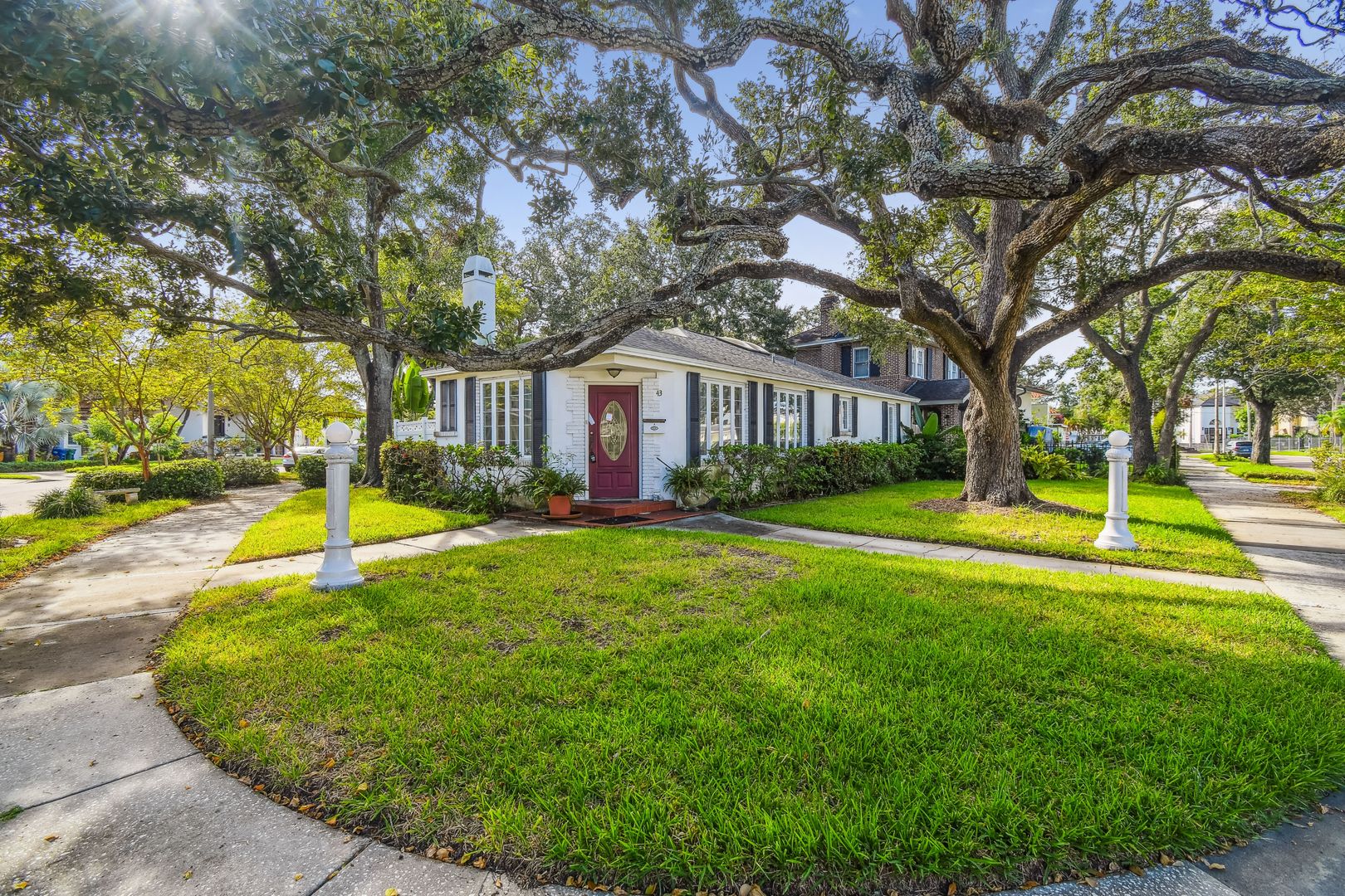 Tampa House: 43 Aegean Avenue