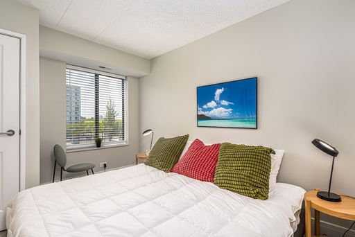 Awe-Inspiring 2 bed/2bath, Gated Luxury South Loop/Bronzeville – photo 1