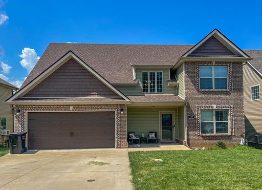 Must See-Stunning 5-Bedroom Home in 37043!! – photo 1