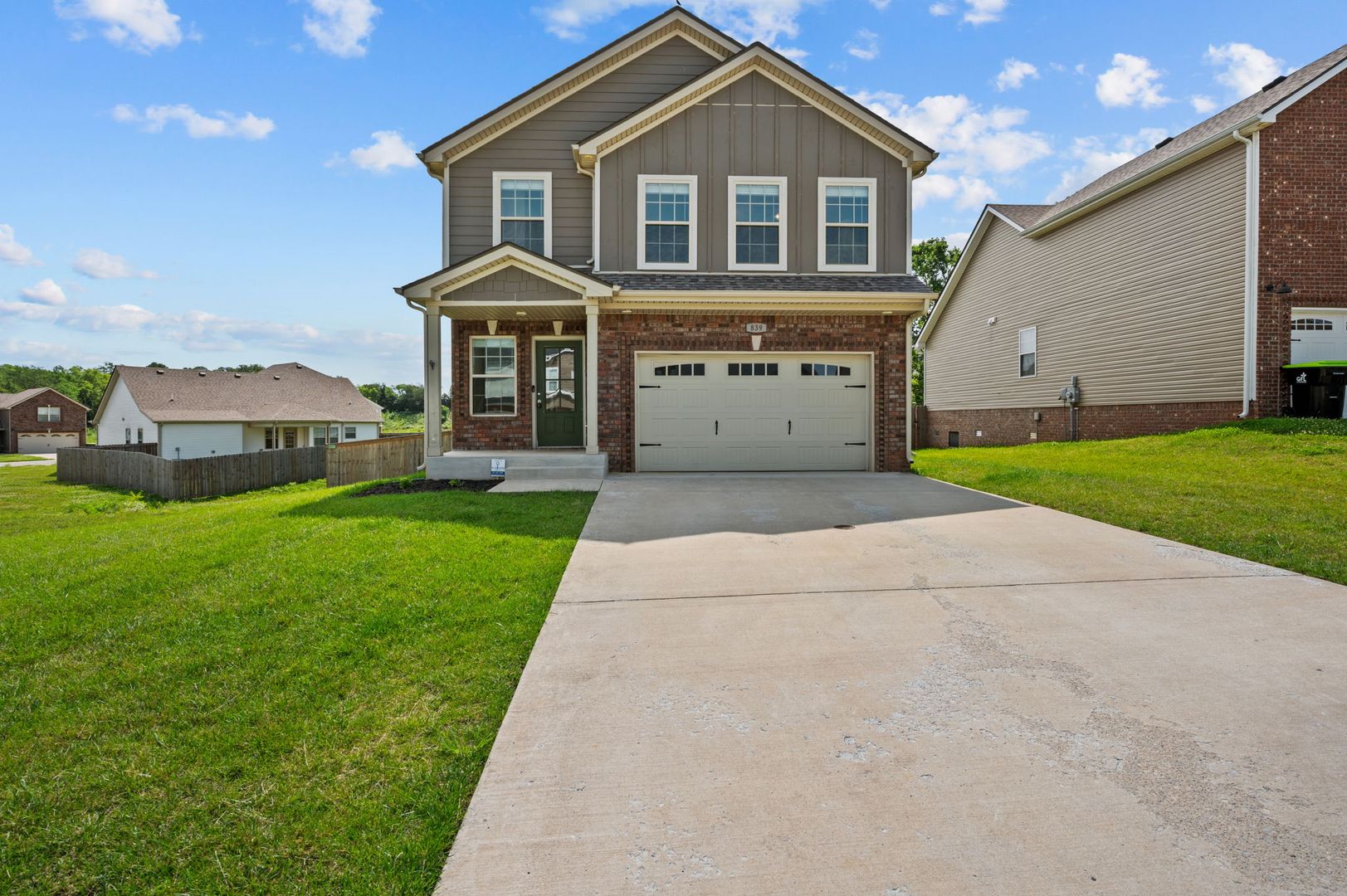 Clarksville House: 839 Lillian Grace Drive