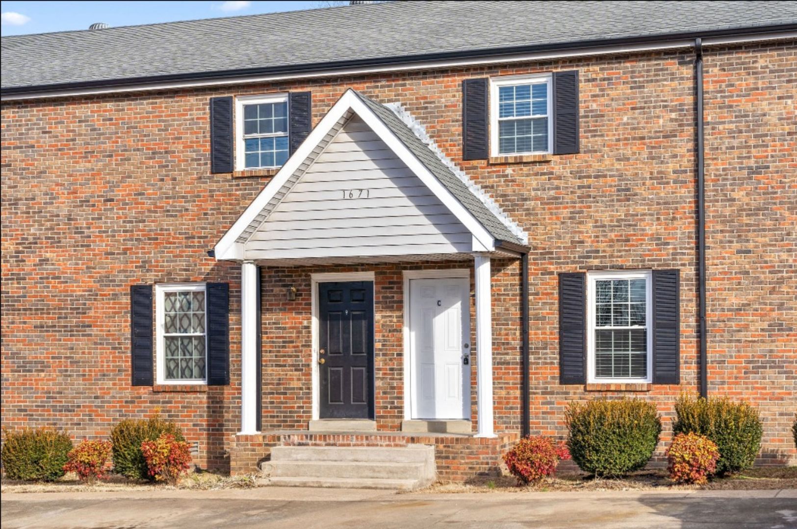 Clarksville Apartment: 1671 Baltimore Drive