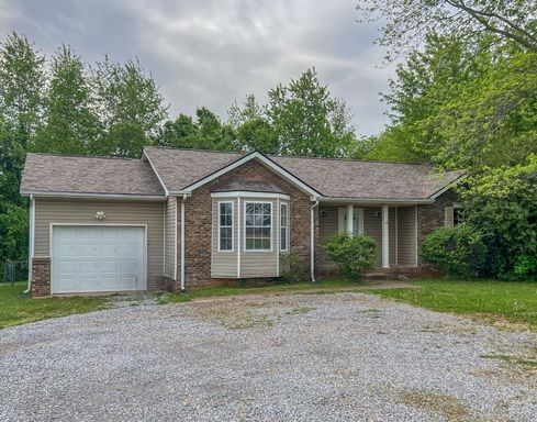 Move-In Special Available! Large Deck and Fenced Backyard! – photo 1
