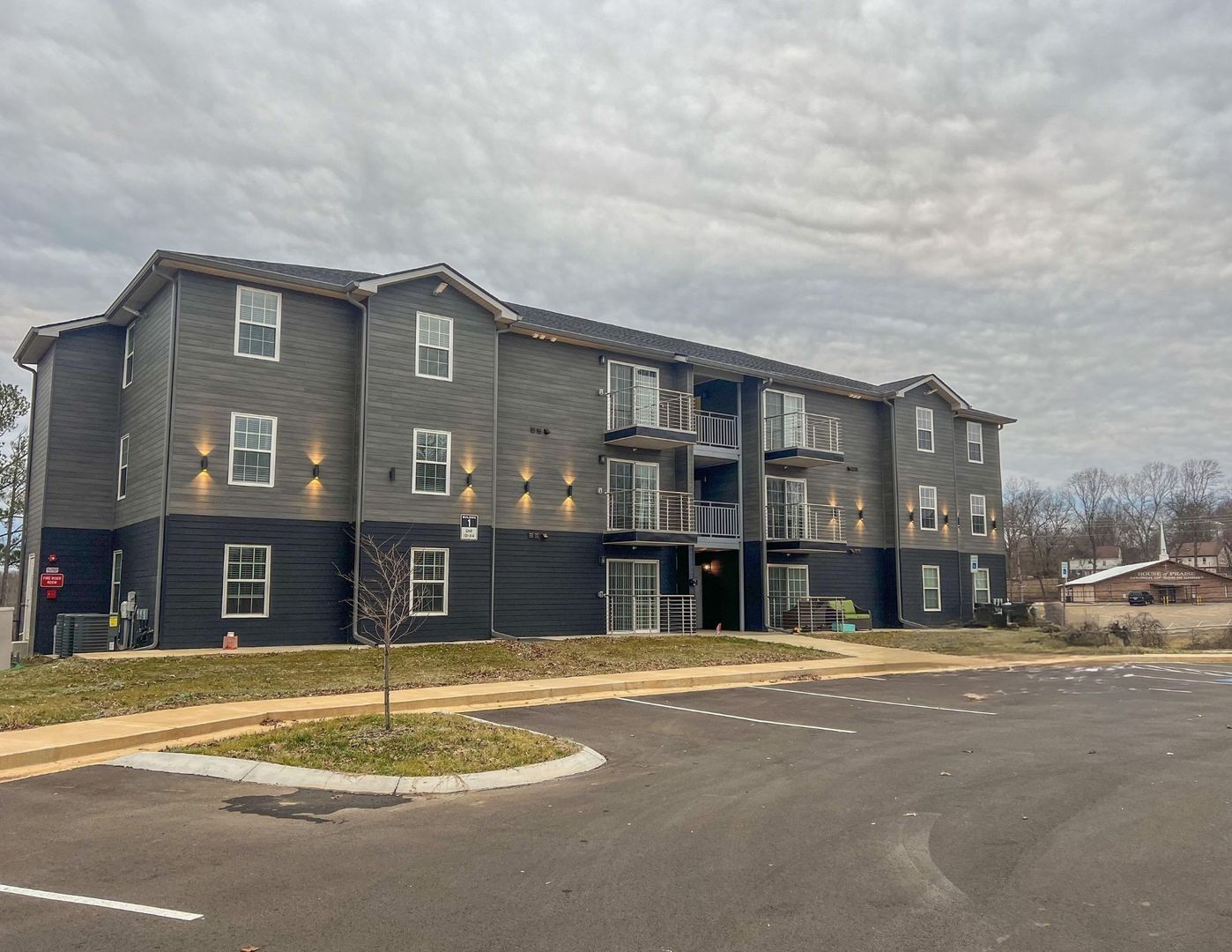 Clarksville Apartment: 543 Peachers Mill Road