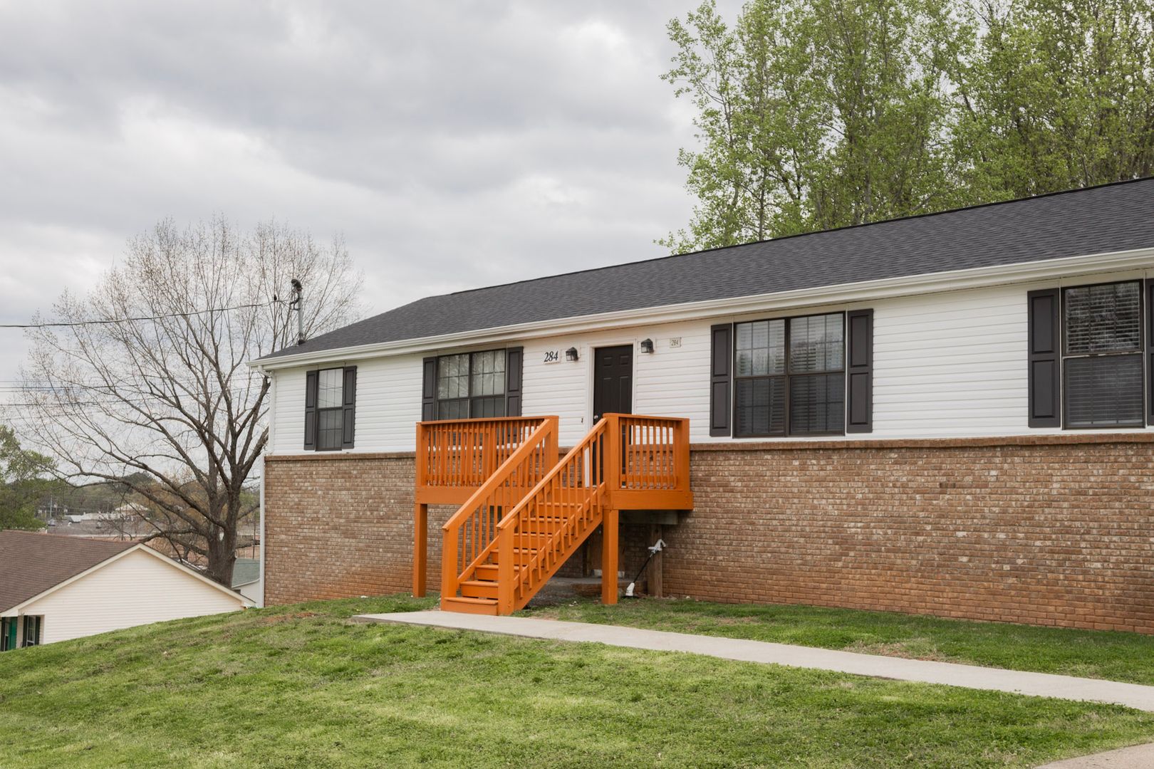 Clarksville Apartment: 284 Rue Le Mans Drive