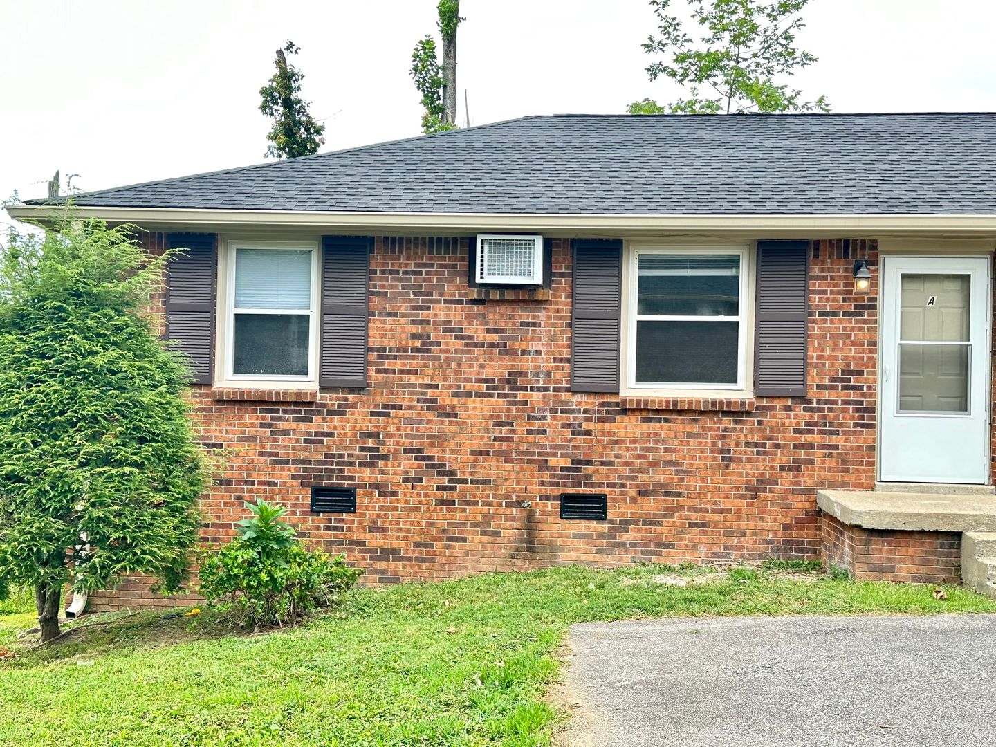 Clarksville Apartment: 1906 Batts Lane