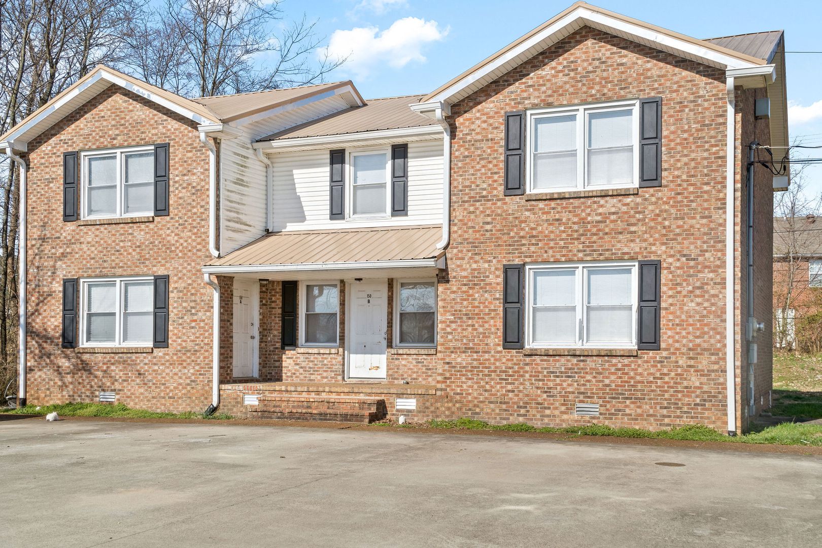 Clarksville Apartment: 150 Darlene Drive