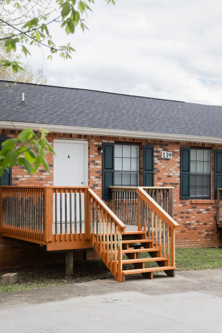139 Darlene Drive, Unit C, Clarksville, TN 37042 2 of 12
