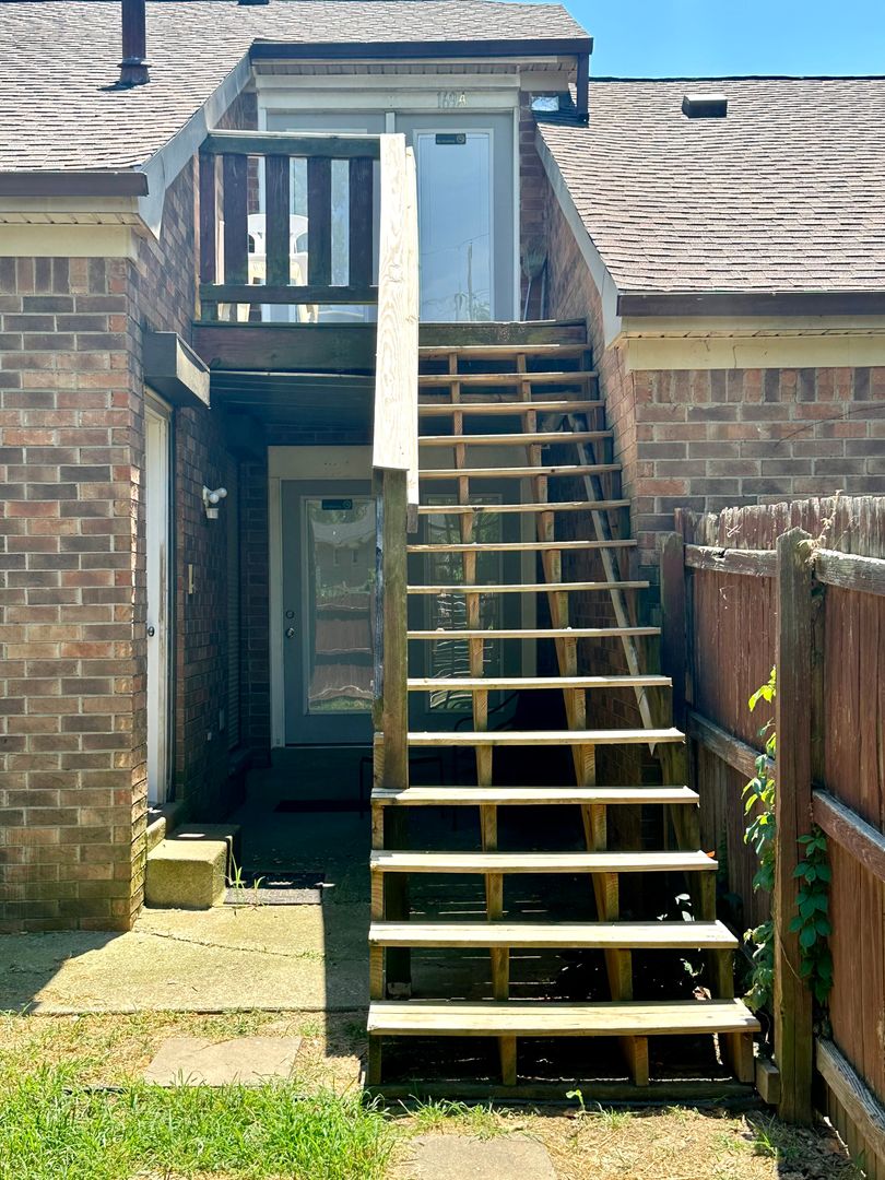 Clarksville Apartment: Condor Court