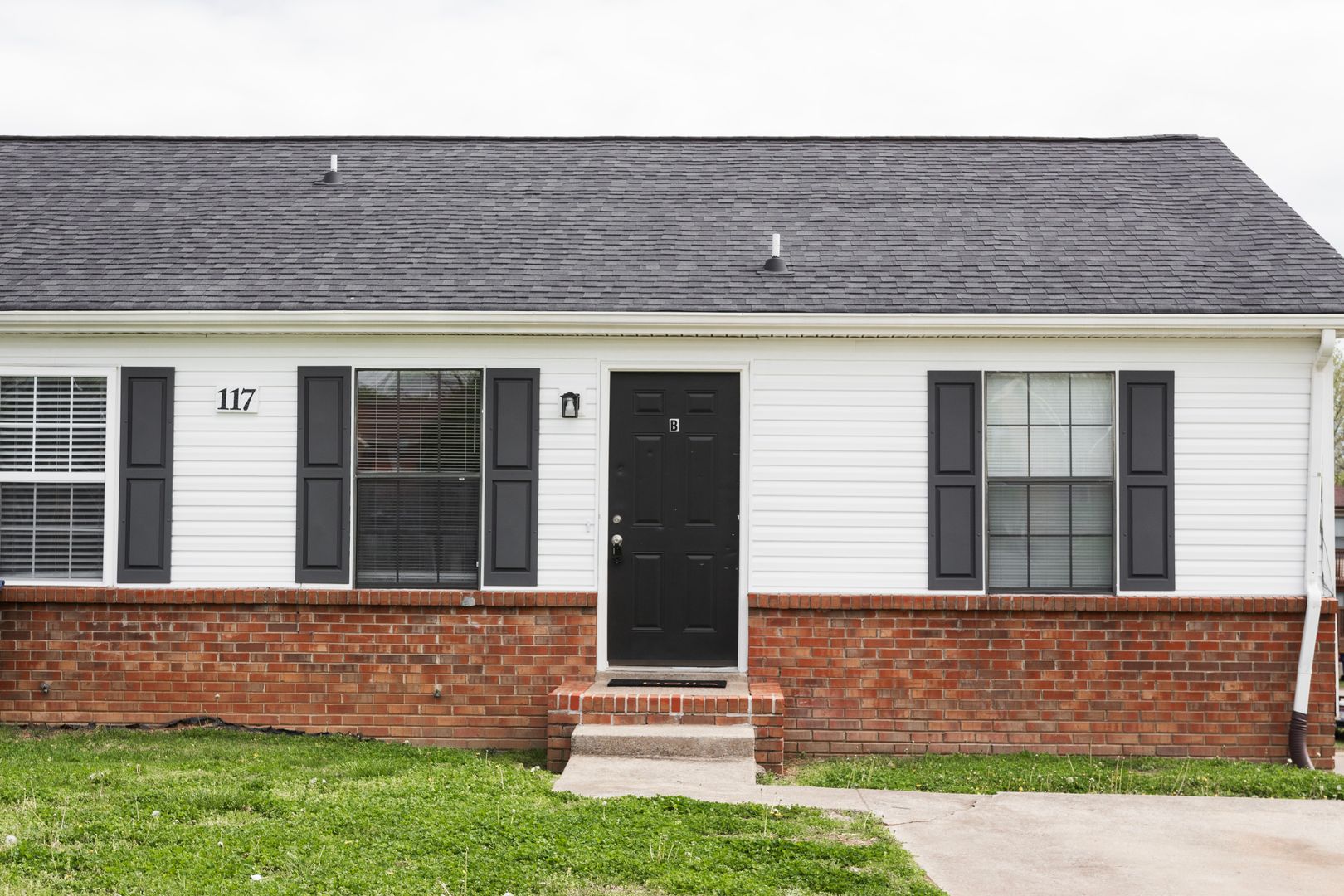 Clarksville Apartment: 117 Bennett Drive