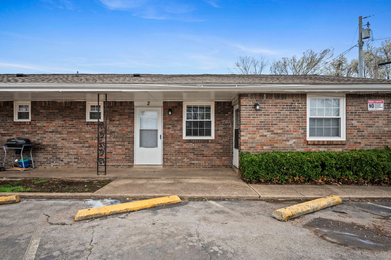 Clarksville Apartment: 701 Power Street