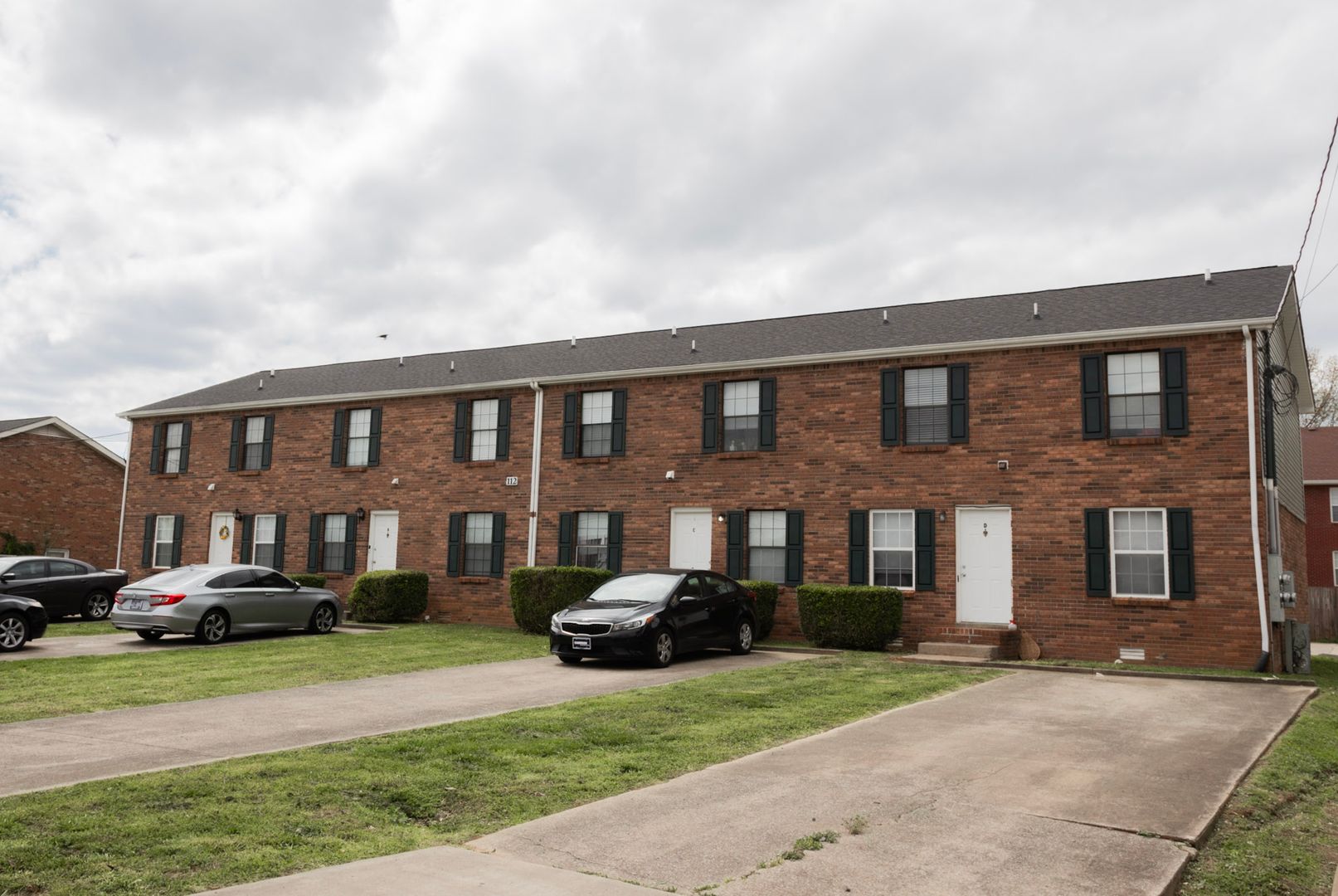 Clarksville Apartment: 112 Bennett Drive