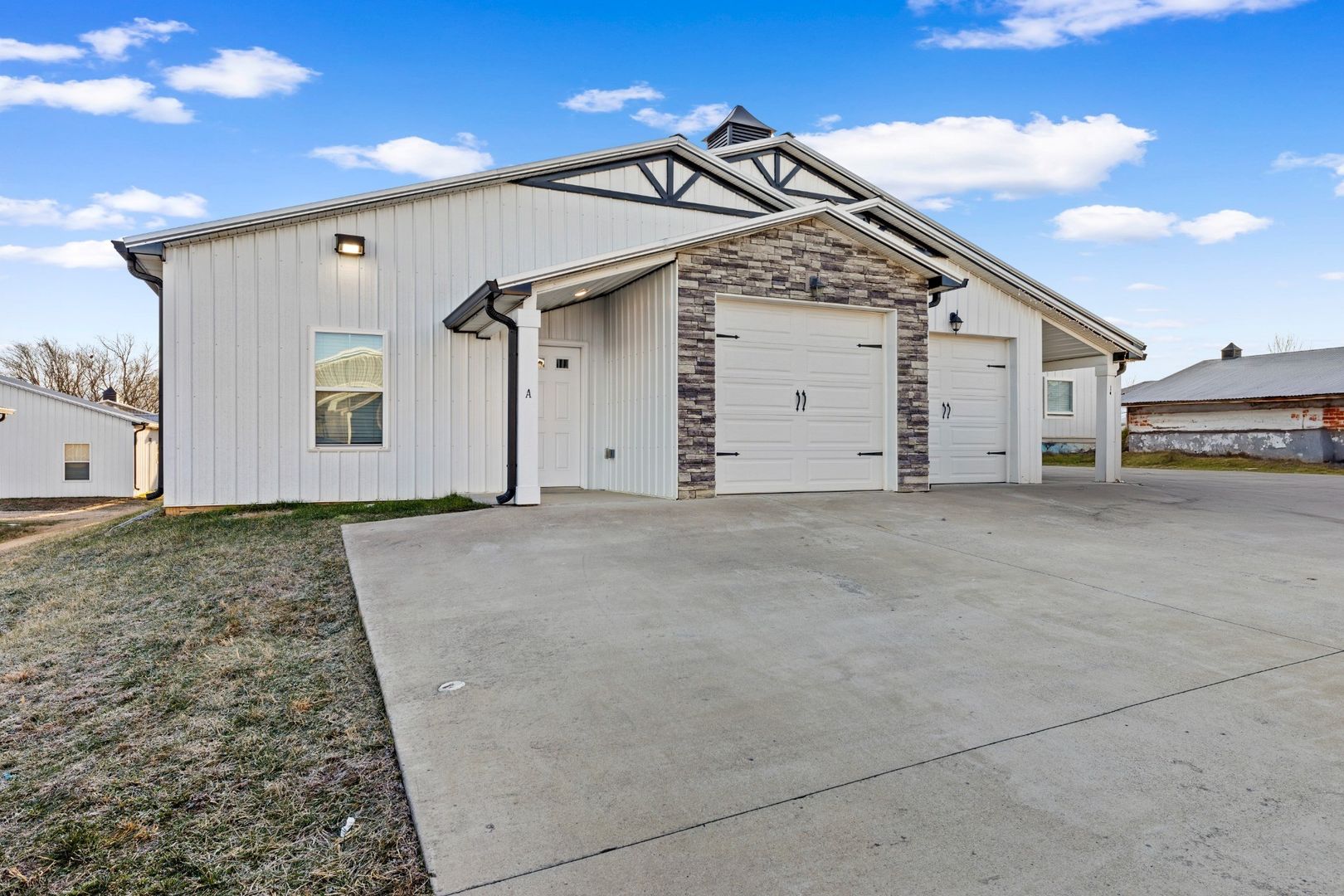 Clarksville Apartment: Bainbridge Drive