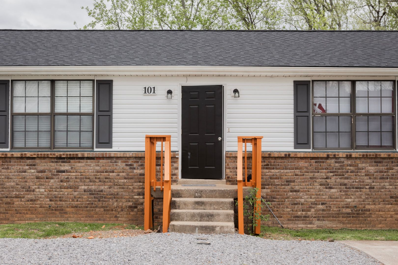 Clarksville Apartment: 101 Bennett Drive