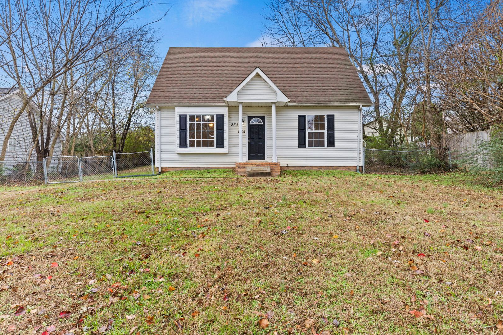 Clarksville House: 232 Jim Thorpe Drive