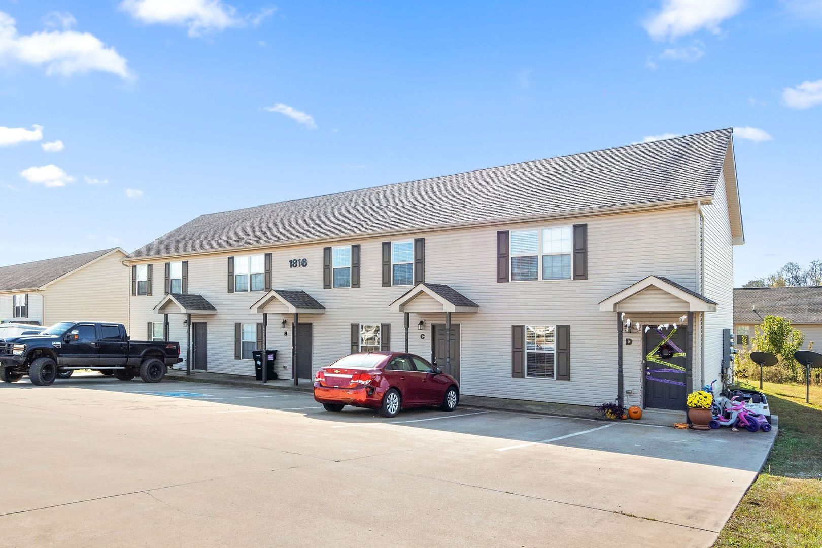 Clarksville Apartment: 1816 Beckett Drive