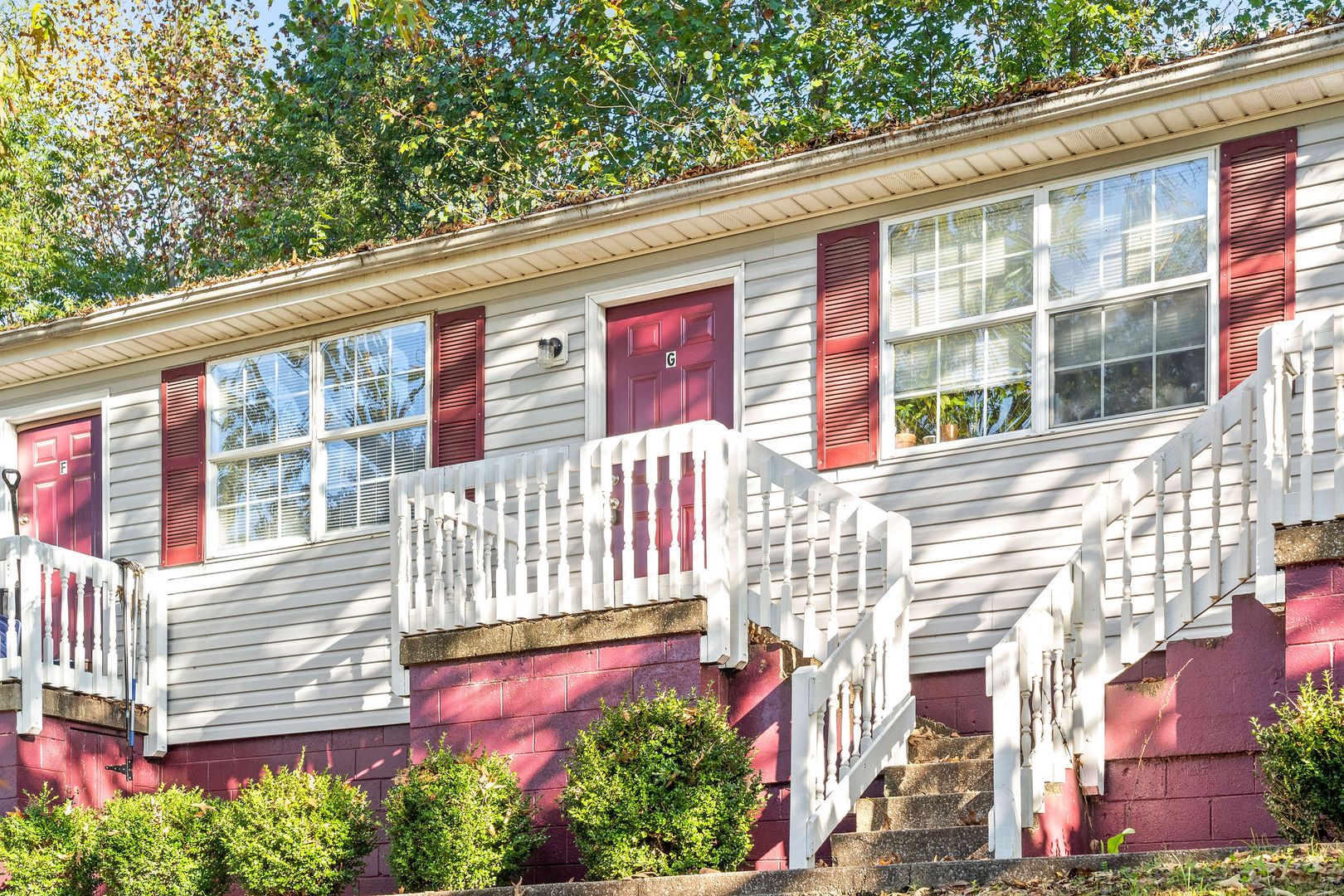 Clarksville Apartment: 331 Randell Drive