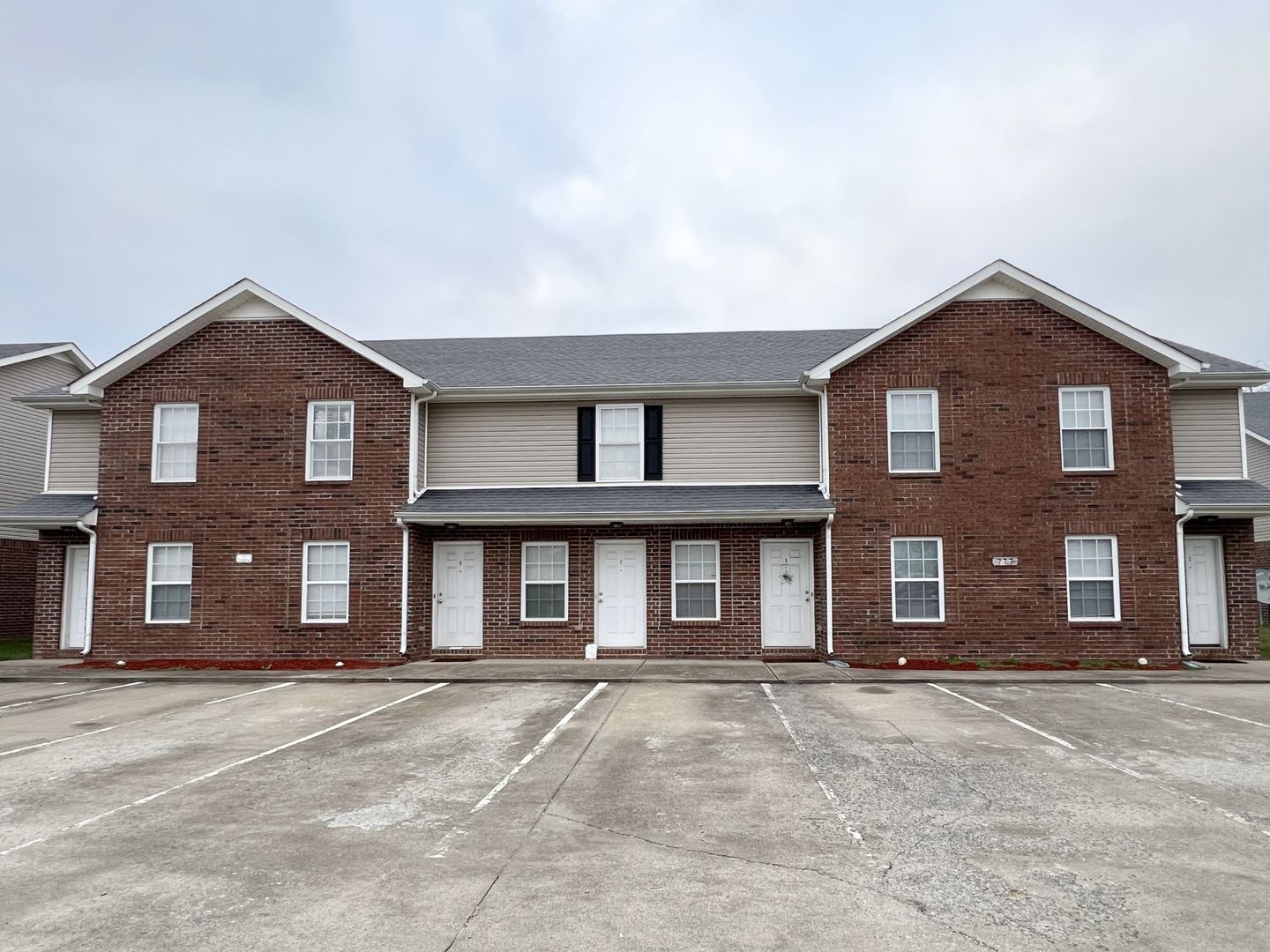 Clarksville Apartment: 777 Cherrybark Lane