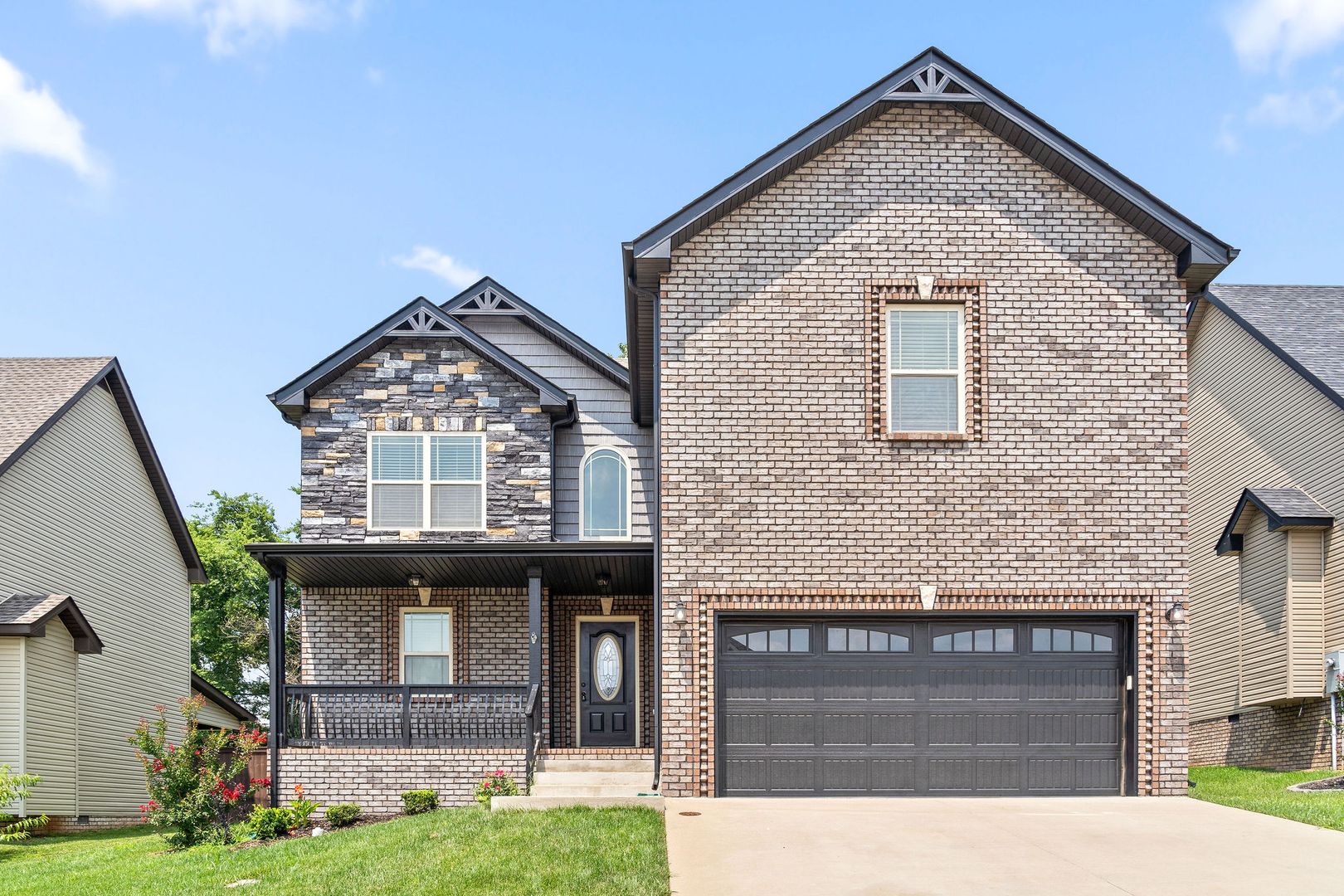 Clarksville House: 1533 Ellie Piper Cir