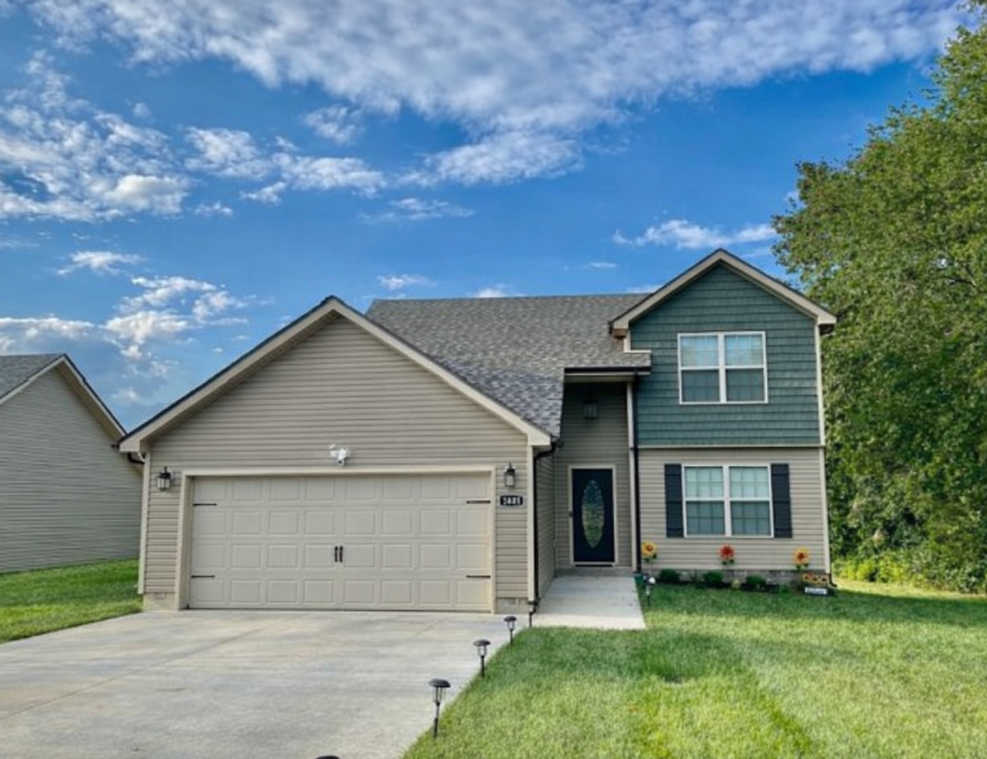 Clarksville House: 1605 Gramham Lane