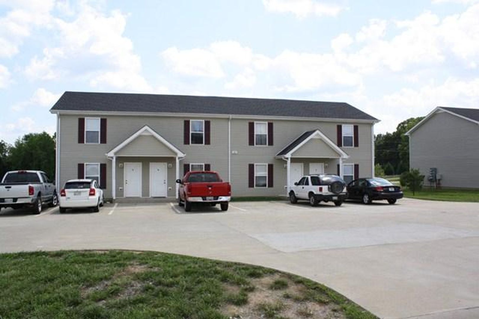 Clarksville Apartment: 504 Patriot Park Court