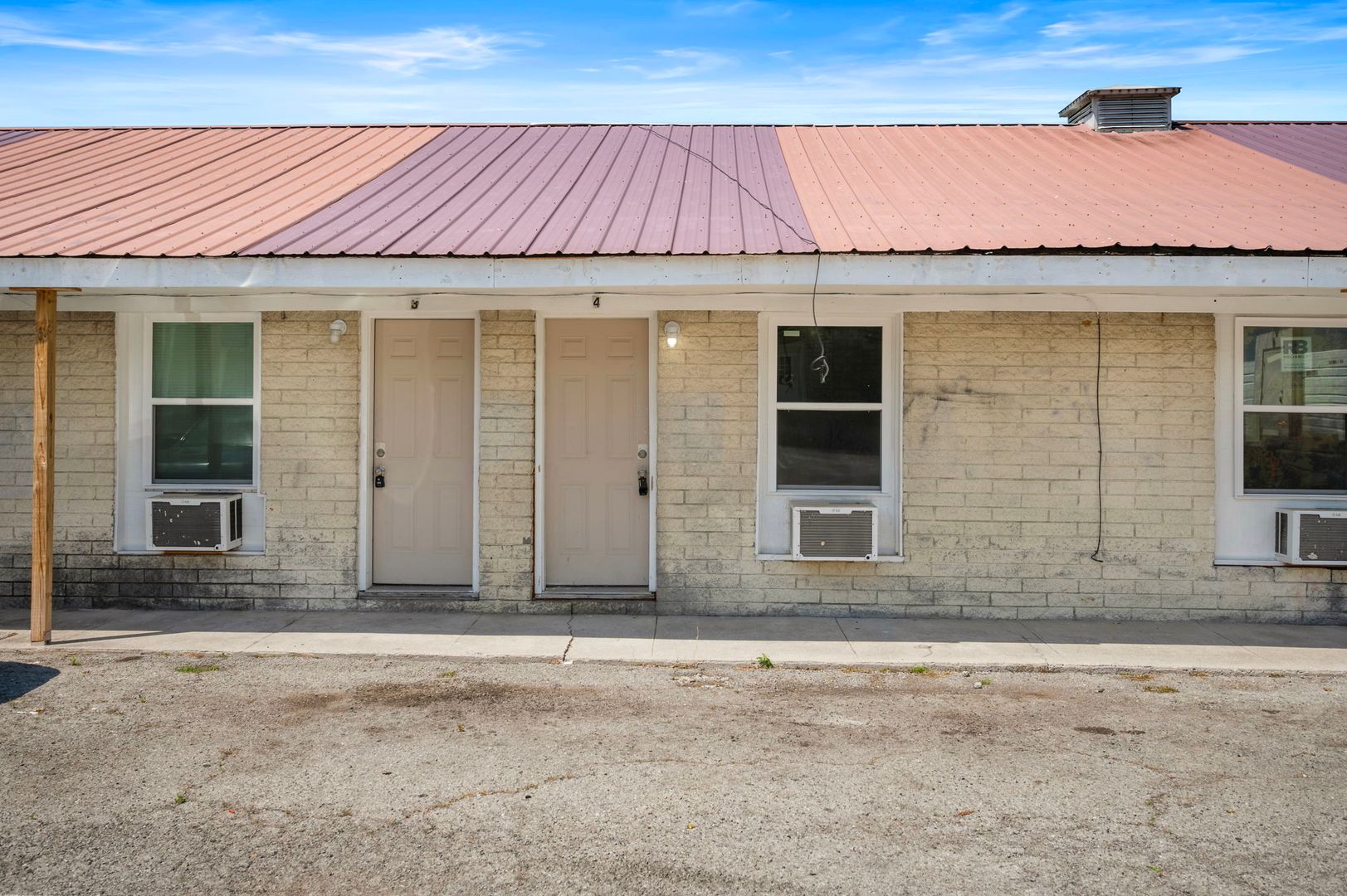 Hopkinsville Apartment: 2510 Fort Campbell Blvd