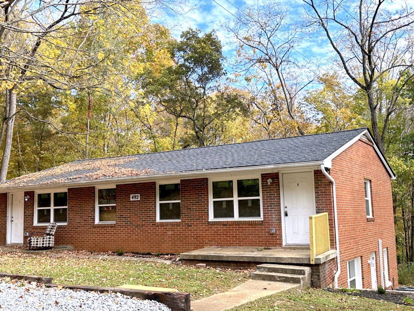 Clarksville Apartment: 492 Oak Street