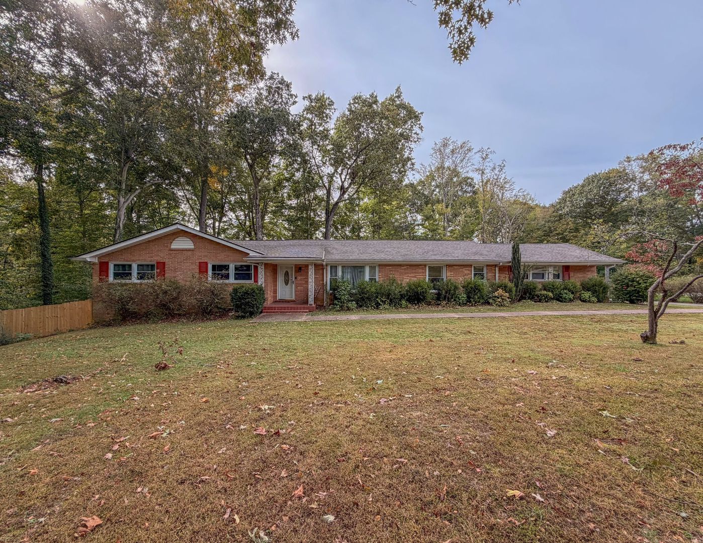 Clarksville House: 2314 Dogwood Lane