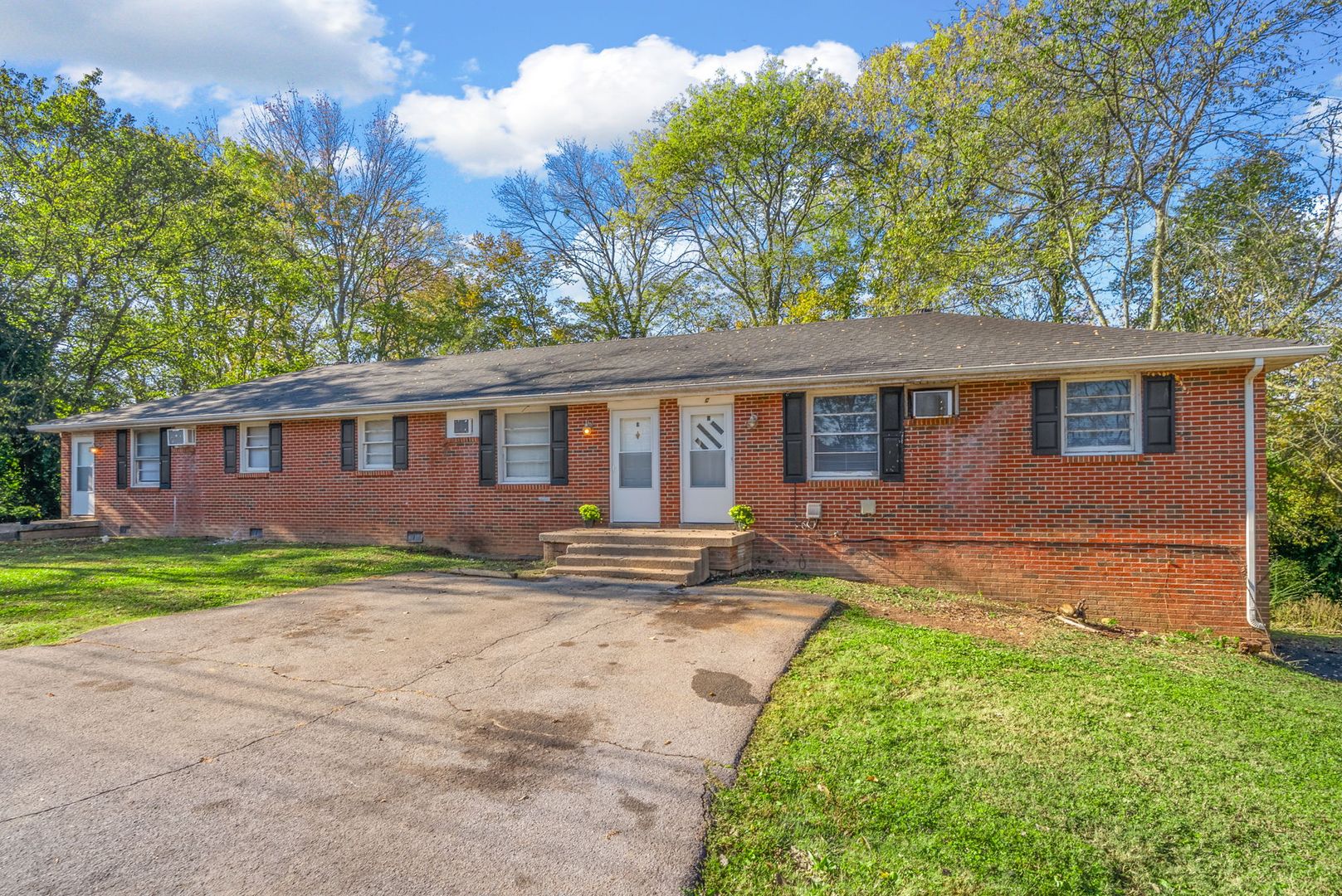 Clarksville Apartment: 432 Circle Drive