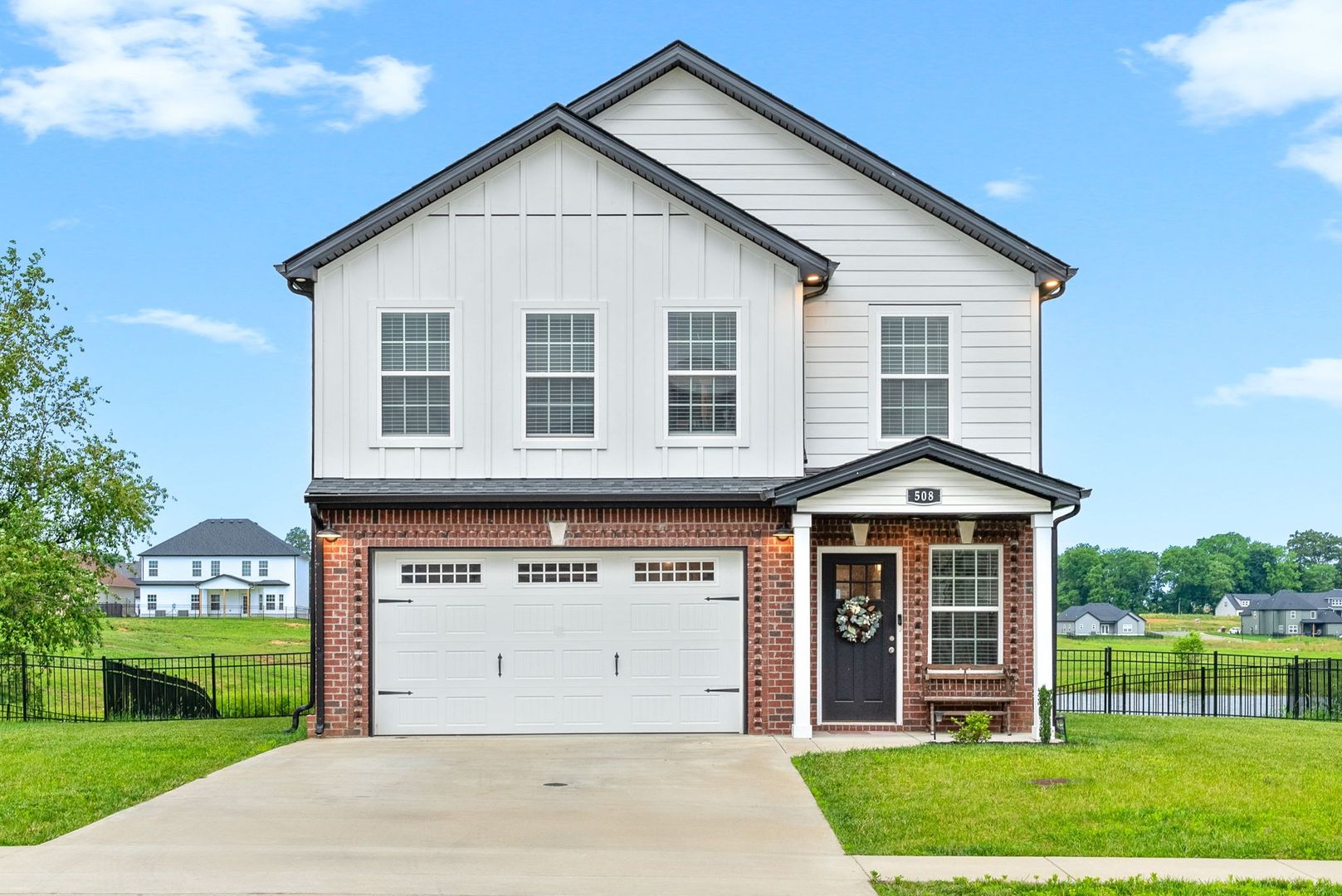 Clarksville House: 508 Castle Pinckney Lane